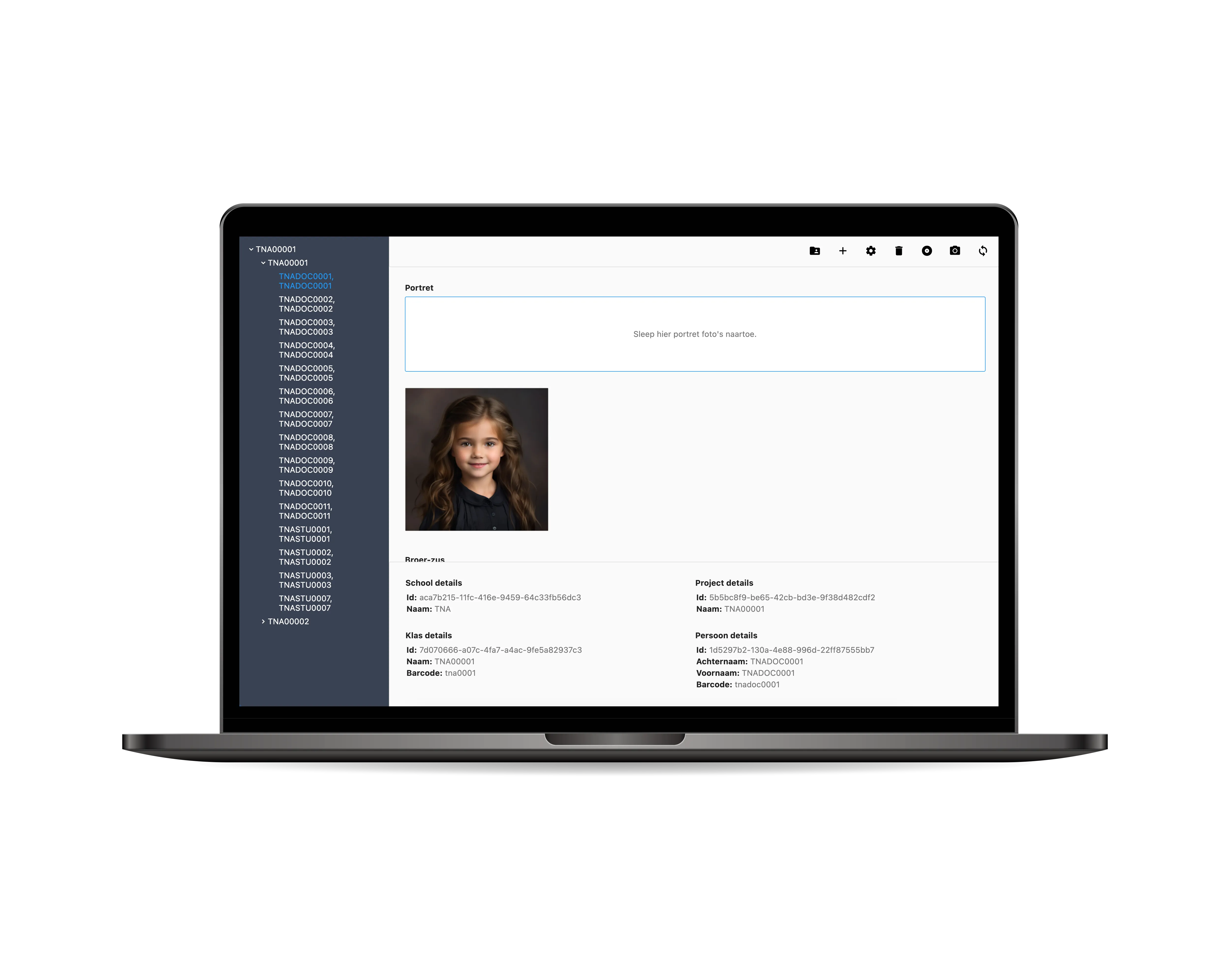 Hoogstraten Fotostudio — photo overview per school